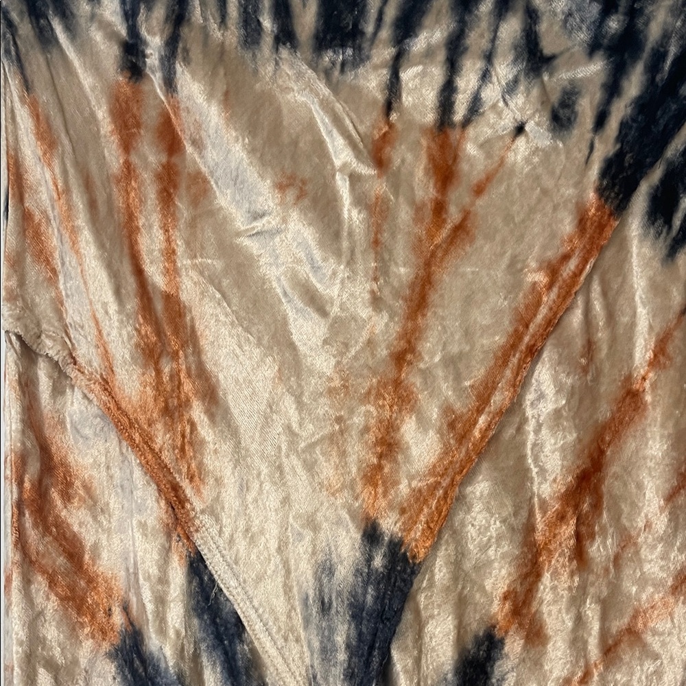 EUC! Free People Tie-Dye Velour MIDI skirt, Size Small - Picture 3 of 5